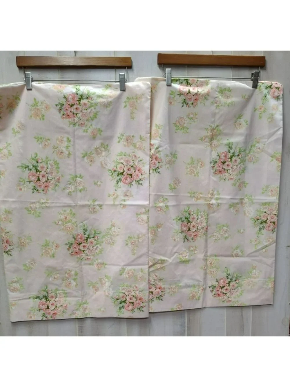 Vintage Springmaid Pink Regal Rose Floral Pillowcases, 31